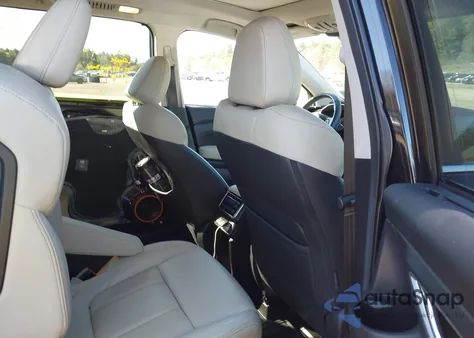 2022 Subaru Ascent Limited из США, поврежденный, VIN 4S4WMAPD4N3448384